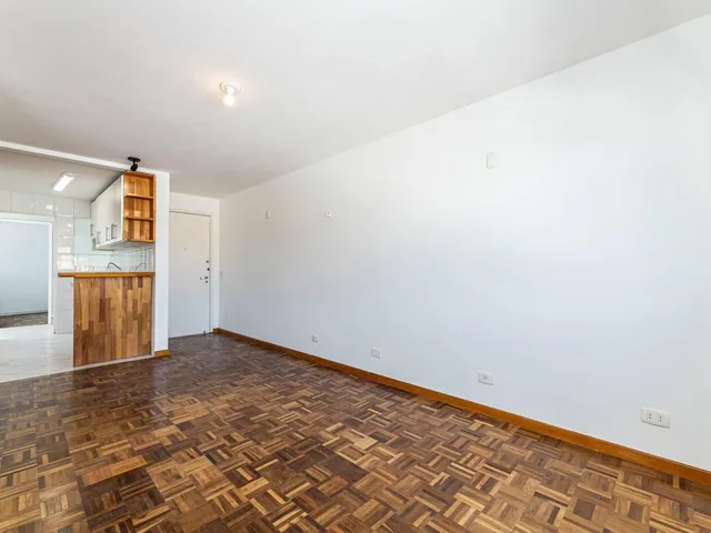 Apartamento 3 quartos e 2 banheiros, à venda, no bairro Água Verde em Curitiba