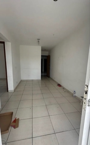 Apartamento 2 quartos e 1 banheiro, à venda, no bairro Parque Julião Nogueira em Campos dos Goytacazes