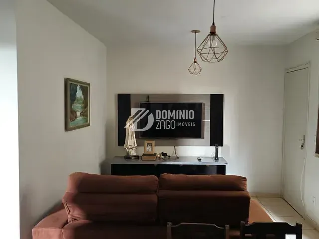 Apartamento 2 quartos e 1 banheiro, à venda, no bairro Vila Triana em Uberaba