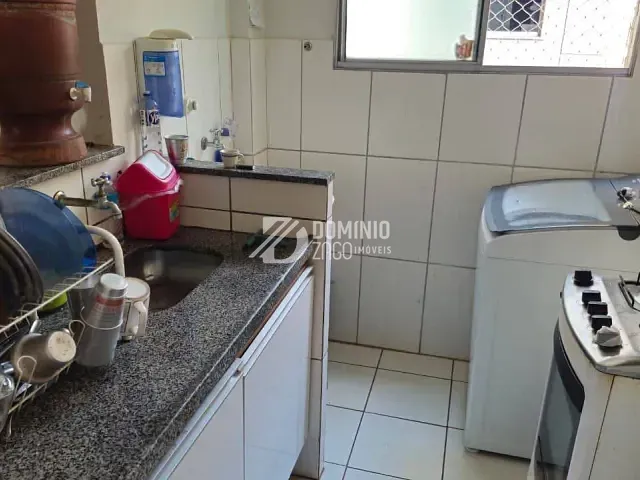 Apartamento 2 quartos e 1 banheiro, à venda, no bairro Vila Triana em Uberaba