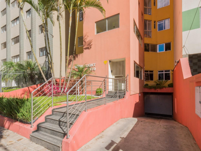Apartamento 1 quarto e 1 banheiro, à venda, no bairro Cristo Rei em Curitiba