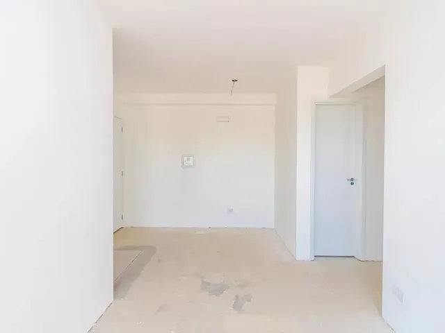 Apartamento 2 quartos e 2 banheiros, à venda, no bairro Santa Quitéria em Curitiba