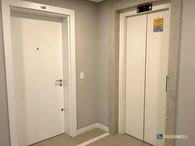 Apartamento 2 quartos e 2 banheiros, à venda, no bairro Panazzolo em Caxias do Sul