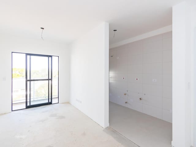 Apartamento 2 quartos e 1 banheiro, à venda, no bairro Santa Quitéria em Curitiba