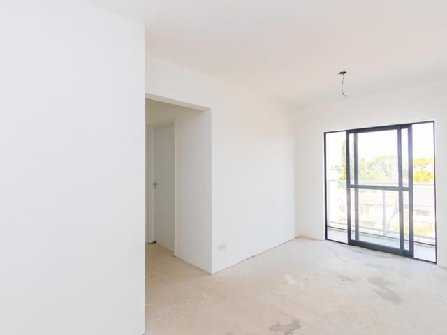 Apartamento 2 quartos e 1 banheiro, à venda, no bairro Santa Quitéria em Curitiba