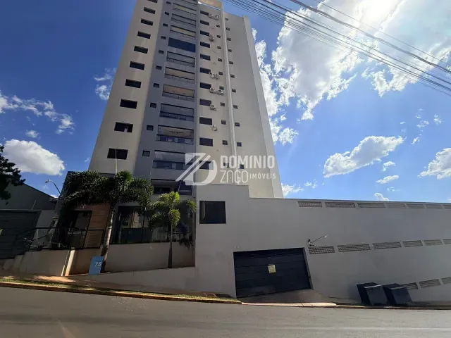 Apartamento com 110m² 2 quartos e 3 banheiros, à venda, no bairro Vila Maria Helena em Uberaba