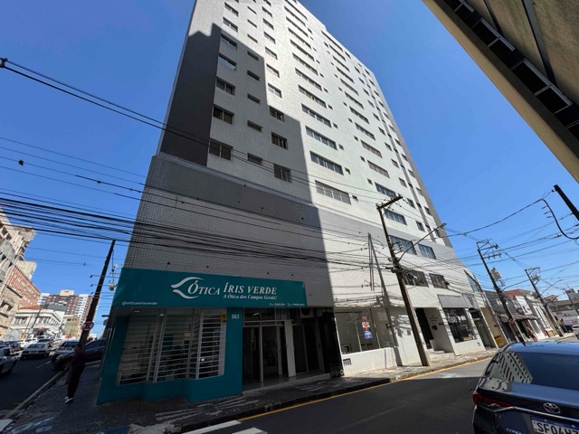 *Em negociação* Locação - Apartamento Semimobiliado, 3 quartos sendo 1 suíte, 1 vaga, Edifício Leopoldo Roedel, Centro.