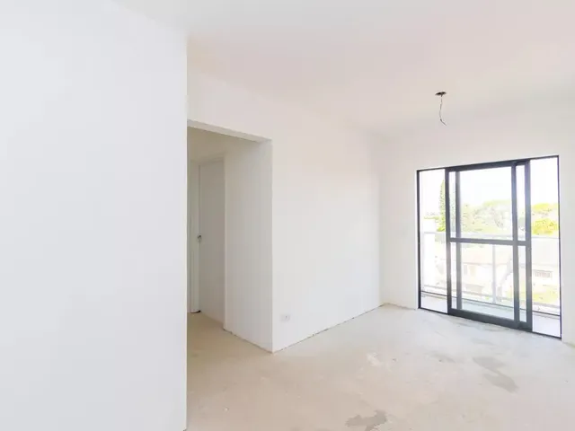 Apartamento 2 quartos e 1 banheiro, à venda, no bairro Santa Quitéria em Curitiba