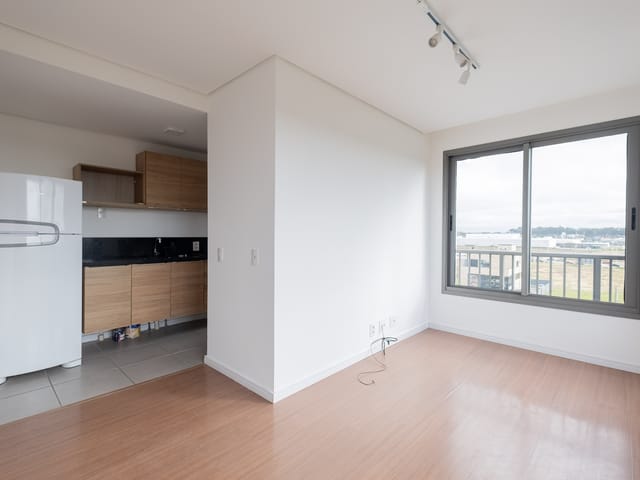 Apartamento com 56m² 2 quartos e 1 banheiro, à venda ou para alugar, no bairro São Gonçalo em Pelotas