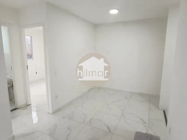 Apartamento com 39m² 2 quartos e 1 banheiro, para alugar, no bairro Gardênia Azul em Rio de Janeiro