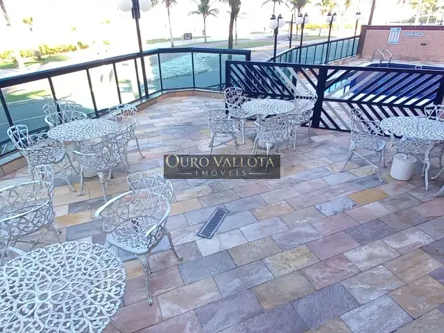 Apartamento 2 quartos e 2 banheiros, à venda, no bairro Vilamar em Praia Grande