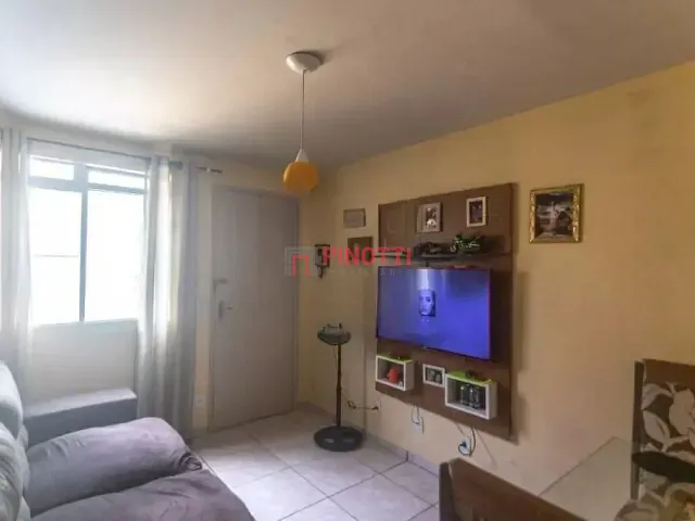 Apartamento 2 quartos e 1 banheiro, à venda, no bairro Santa Terezinha em São Bernardo do Campo