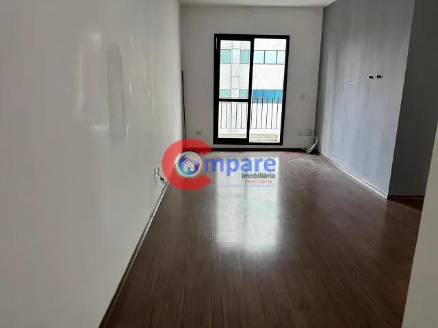 Apartamento 2 quartos e 1 banheiro, para alugar, no bairro Centro em Guarulhos