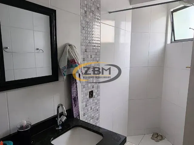 Apartamento com 75m² 2 quartos e 1 banheiro, à venda, no bairro Centro em Londrina