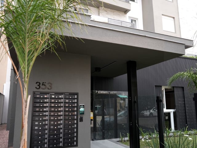 Apartamento 2 quartos e 2 banheiros, à venda, no bairro São Pelegrino em Caxias do Sul