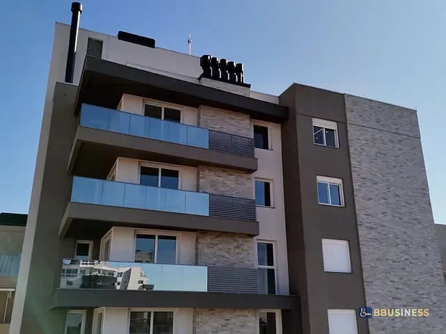 Apartamento 2 quartos e 2 banheiros, à venda, no bairro São Pelegrino em Caxias do Sul