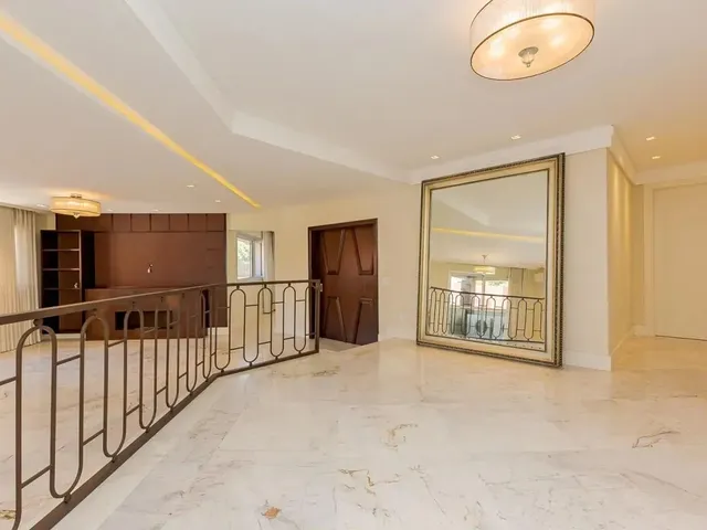 Apartamento 5 quartos e 6 banheiros, à venda, no bairro Água Verde em Curitiba