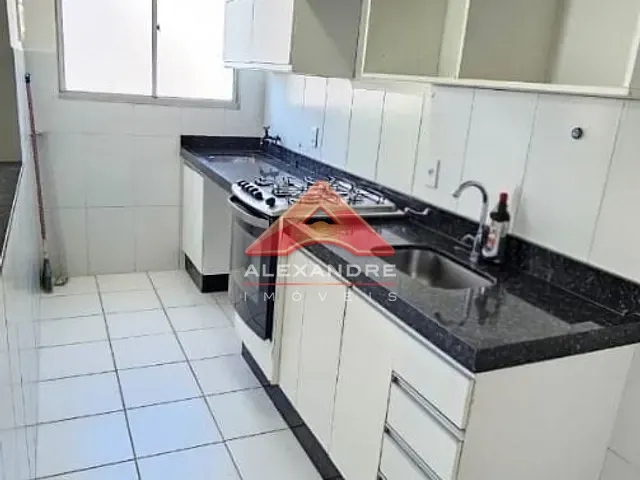 Apartamento com 45m² 2 quartos e 1 banheiro, para alugar, no bairro Vila Tesouro em São José dos Campos