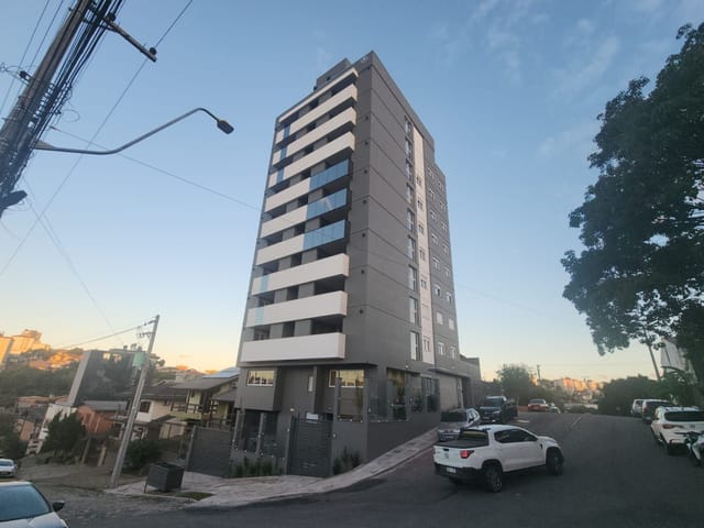 Apartamento 3 quartos e 3 banheiros, à venda, no bairro Sanvitto em Caxias do Sul