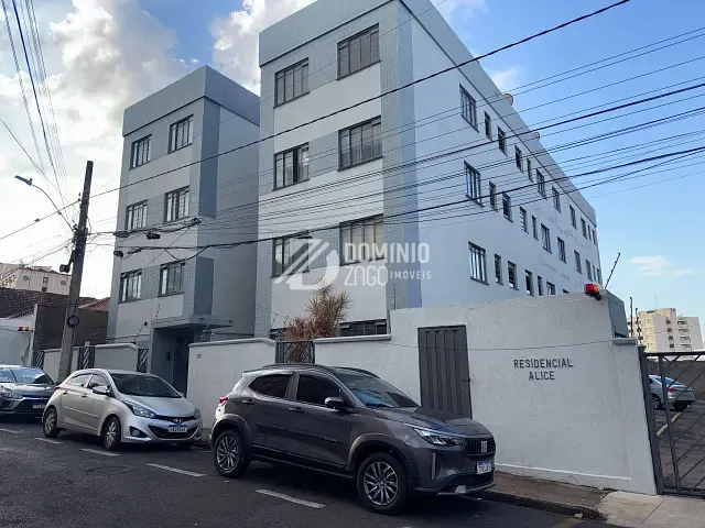 Apartamento com 55m² 3 quartos e 1 banheiro, para alugar, no bairro Centro em Uberaba