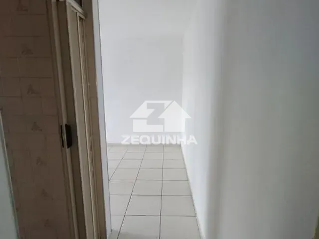 Apartamento com 54m² 2 quartos e 1 banheiro, para alugar, no bairro Cidade das Flores em Osasco