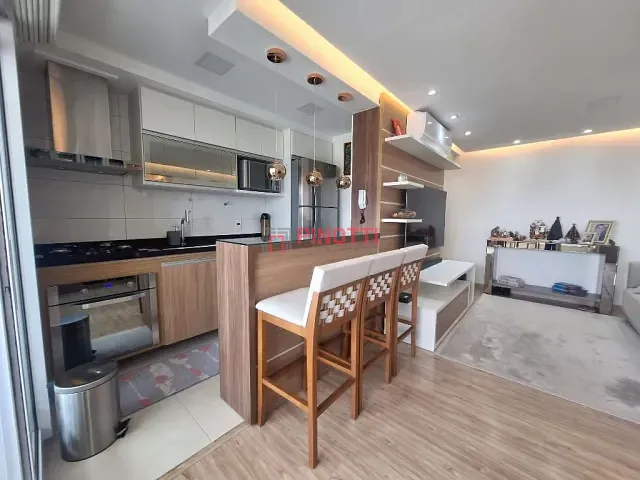 Apartamento 2 quartos e 3 banheiros, à venda, no bairro Vila Scarpelli em Santo André
