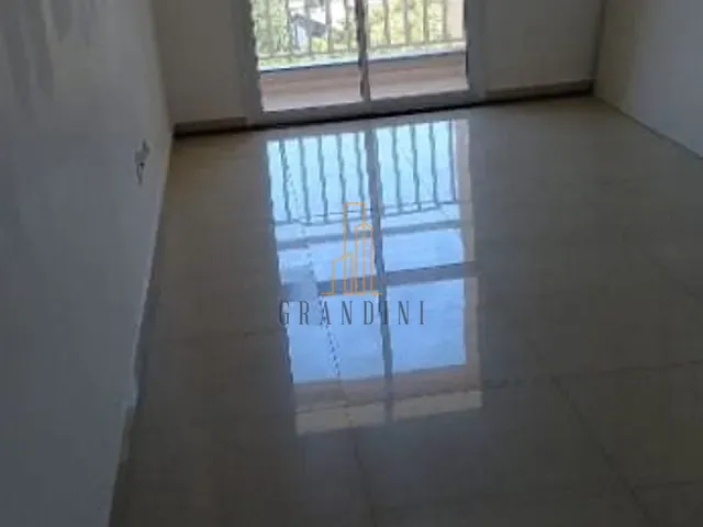 Apartamento 2 quartos e 2 banheiros, à venda ou para alugar, no bairro Vila Príncipe de Gales em Santo André
