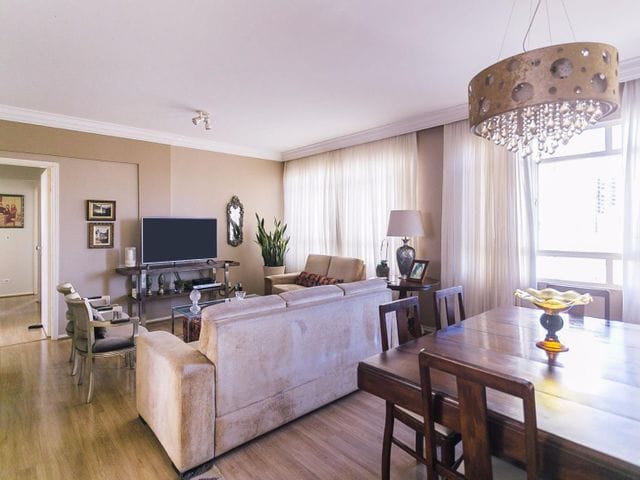 Foto do Apartamento - Apartamento à venda no Centro - Edifício Aruanã - Reformado - 3 Quartos sendo 1 suíte - Sala com 2 ambientes - Andar alto - Linda vista - 1 Vaga de Garagem | Guepardo Imob