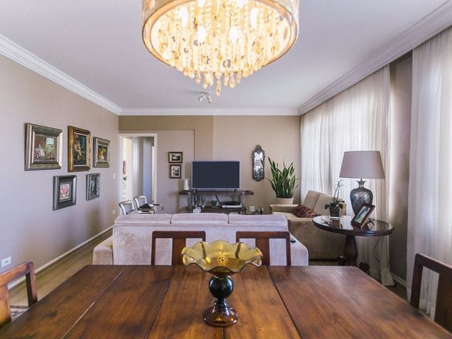 Foto do Apartamento - Apartamento à venda no Centro - Edifício Aruanã - Reformado - 3 Quartos sendo 1 suíte - Sala com 2 ambientes - Andar alto - Linda vista - 1 Vaga de Garagem | Guepardo Imob