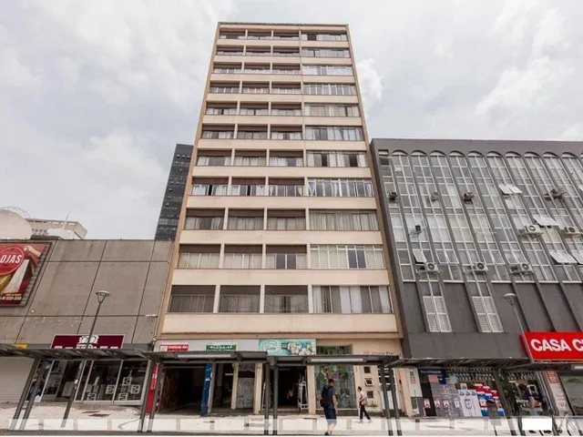 Apartamento 4 quartos e 4 banheiros, à venda, no bairro Centro em Curitiba