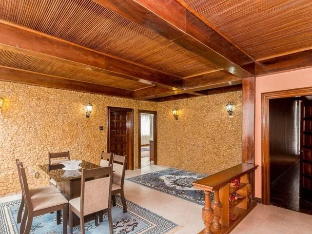 Apartamento 4 quartos e 4 banheiros, à venda, no bairro Centro em Curitiba