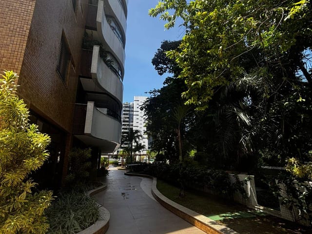 Apartamento com 160m² 3 quartos e 5 banheiros, à venda, no bairro Itaigara em Salvador