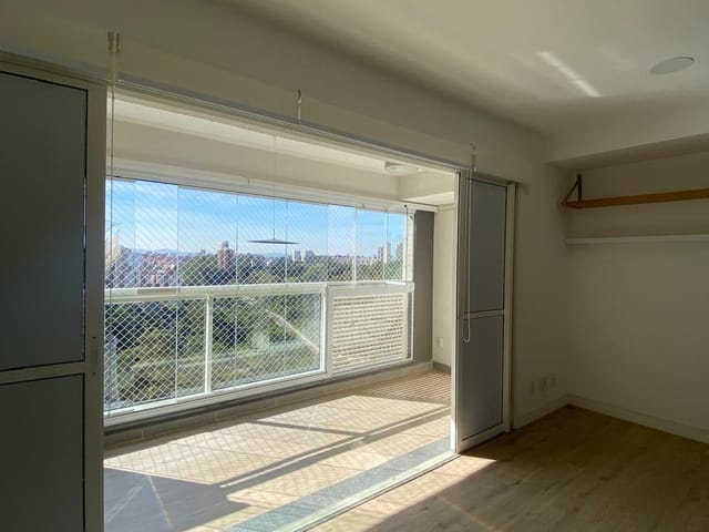 Apartamento 1 quarto e 1 banheiro, para alugar, no bairro Vila Andrade em São Paulo