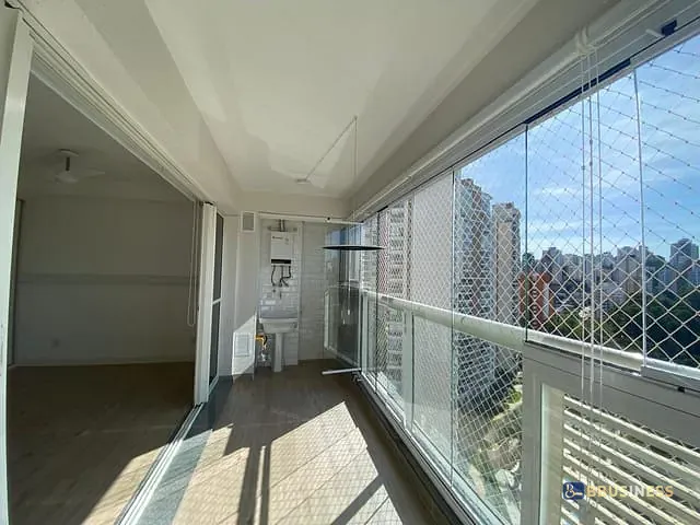 Apartamento 1 quarto e 1 banheiro, para alugar, no bairro Vila Andrade em São Paulo