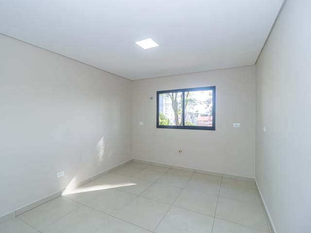 Apartamento 1 quarto e 1 banheiro, para alugar, no bairro Vila Izabel em Curitiba