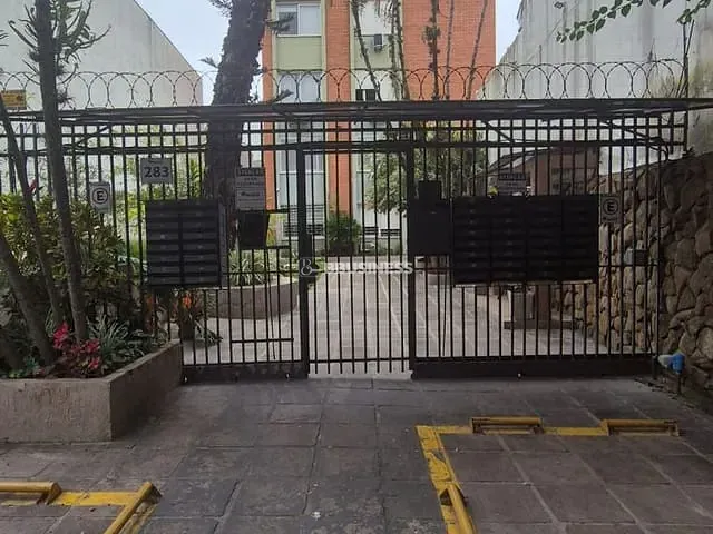 Apartamento 3 quartos e 2 banheiros, à venda, no bairro Moinhos de Vento em Porto Alegre