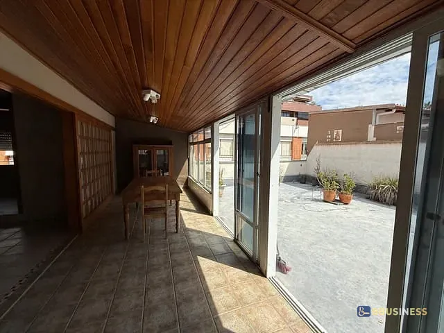 Apartamento 3 quartos e 2 banheiros, à venda, no bairro Moinhos de Vento em Porto Alegre