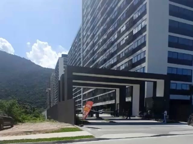 Apartamento 3 quartos e 2 banheiros, à venda, no bairro Jacarepaguá em Rio de Janeiro
