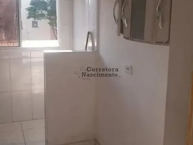 Apartamento 2 quartos e 1 banheiro, para alugar, no bairro Jardim Coleginho em Jacareí