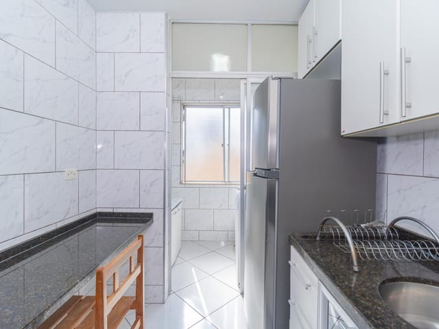 Apartamento 3 quartos e 1 banheiro, para alugar, no bairro Água Verde em Curitiba