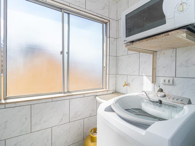 Apartamento 3 quartos e 1 banheiro, para alugar, no bairro Água Verde em Curitiba