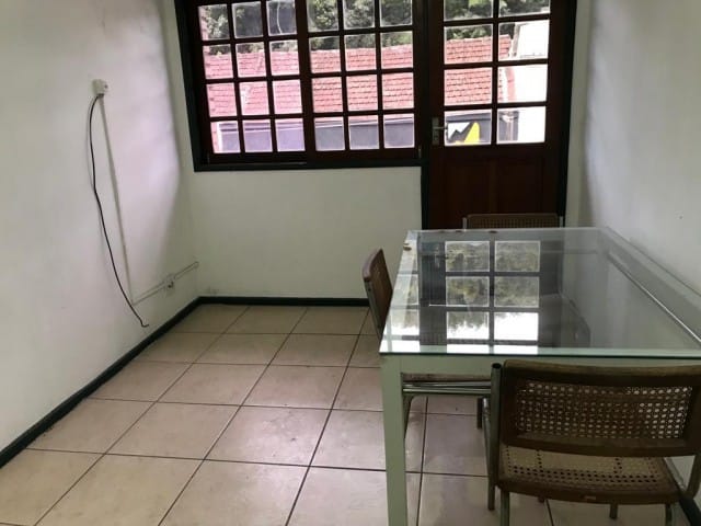 Apartamento 1 quarto e 1 banheiro, para alugar, no bairro Centro em Petrópolis