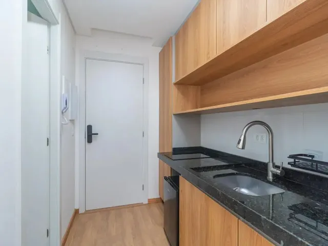 Apartamento para alugar, no bairro Água Verde em Curitiba