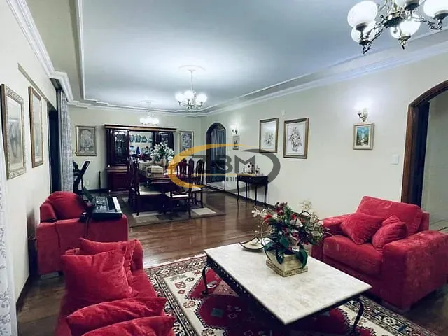 Apartamento com 334m² 4 quartos e 3 banheiros, à venda, no bairro Centro em Londrina