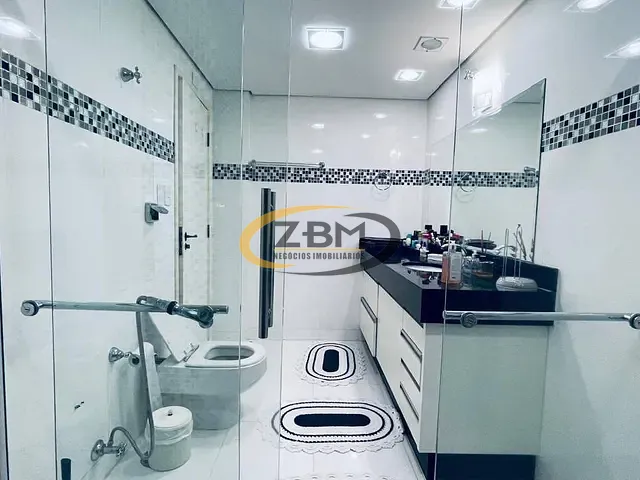 Apartamento com 334m² 4 quartos e 3 banheiros, à venda, no bairro Centro em Londrina
