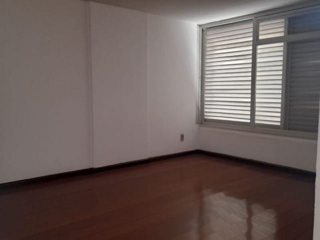 Foto do Apartamento - Apartamento com 2 dormitórios à venda, 102 m² por R$ 180.000,00 - Centro - Uberaba/MG | ZUCATO IMOBILIARIA LTDA