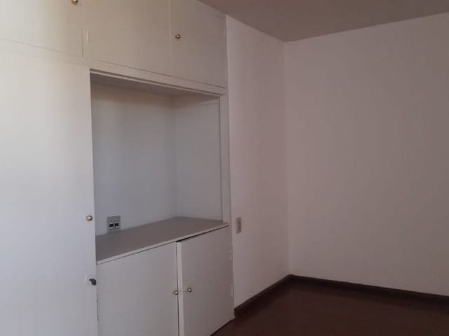 Foto do Apartamento - Apartamento com 2 dormitórios à venda, 102 m² por R$ 180.000,00 - Centro - Uberaba/MG | ZUCATO IMOBILIARIA LTDA