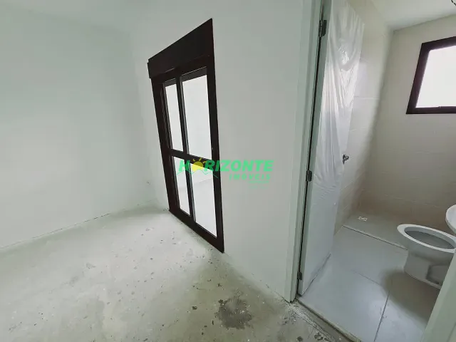 Apartamento com 65m² 2 quartos e 2 banheiros, à venda, no bairro Bairro da Floresta em São José dos Campos