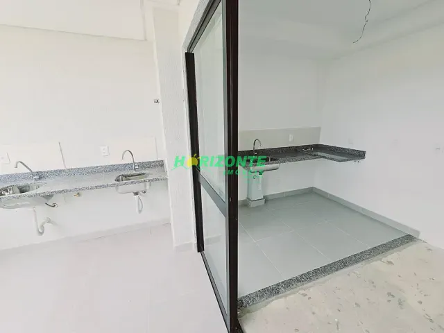 Apartamento com 65m² 2 quartos e 2 banheiros, à venda, no bairro Bairro da Floresta em São José dos Campos