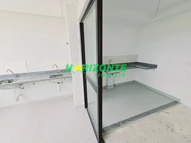 Apartamento com 65m² 2 quartos e 2 banheiros, à venda, no bairro Bairro da Floresta em São José dos Campos